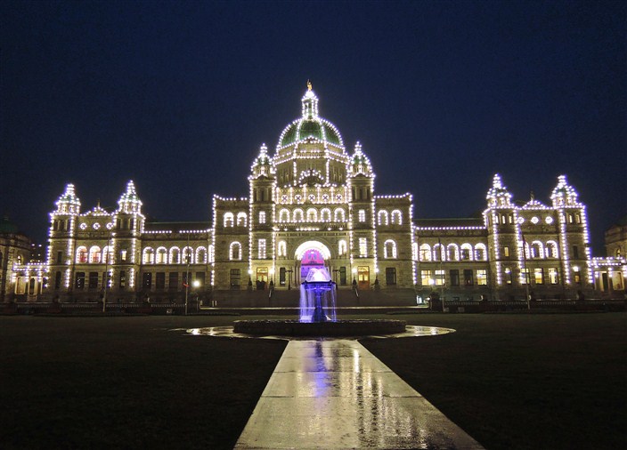 The Legislative Building at night